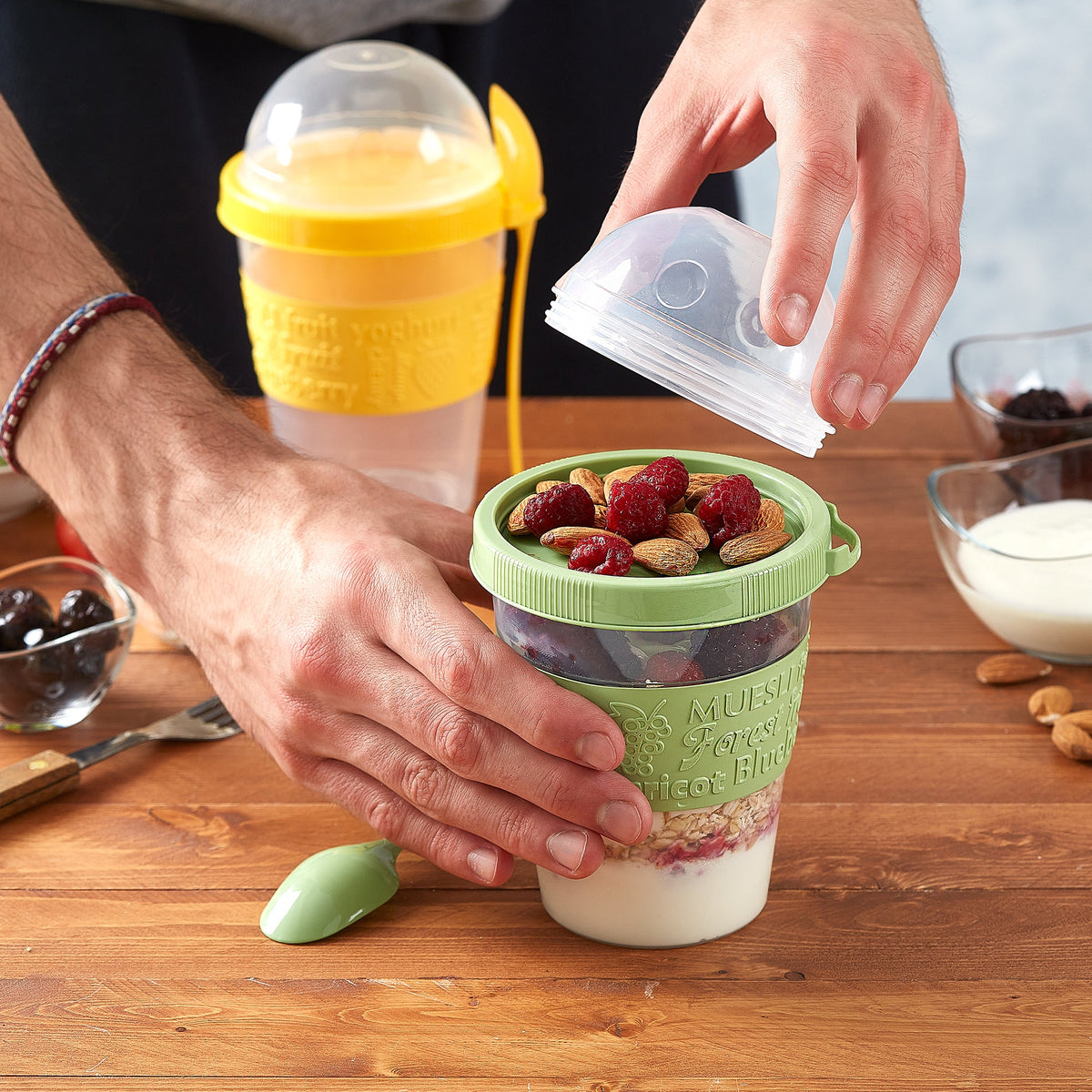 Crystalia Yogurt Cups with Lids, Set of 2